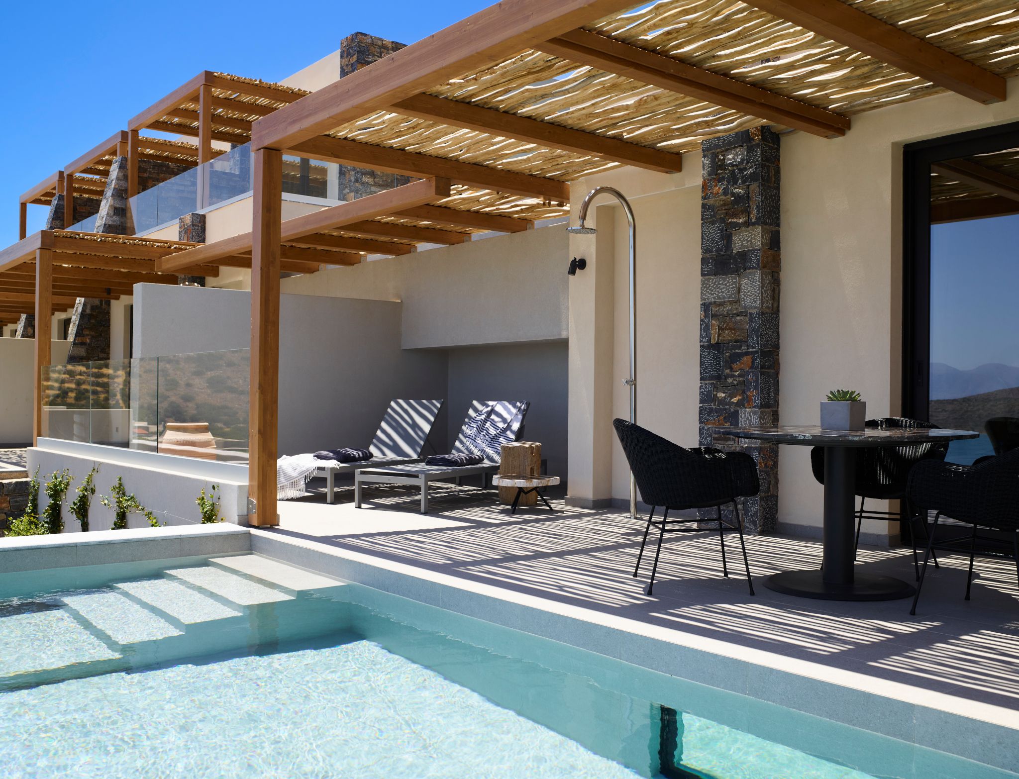 Family Duplex with Private Pool - Basement Level - Sea View