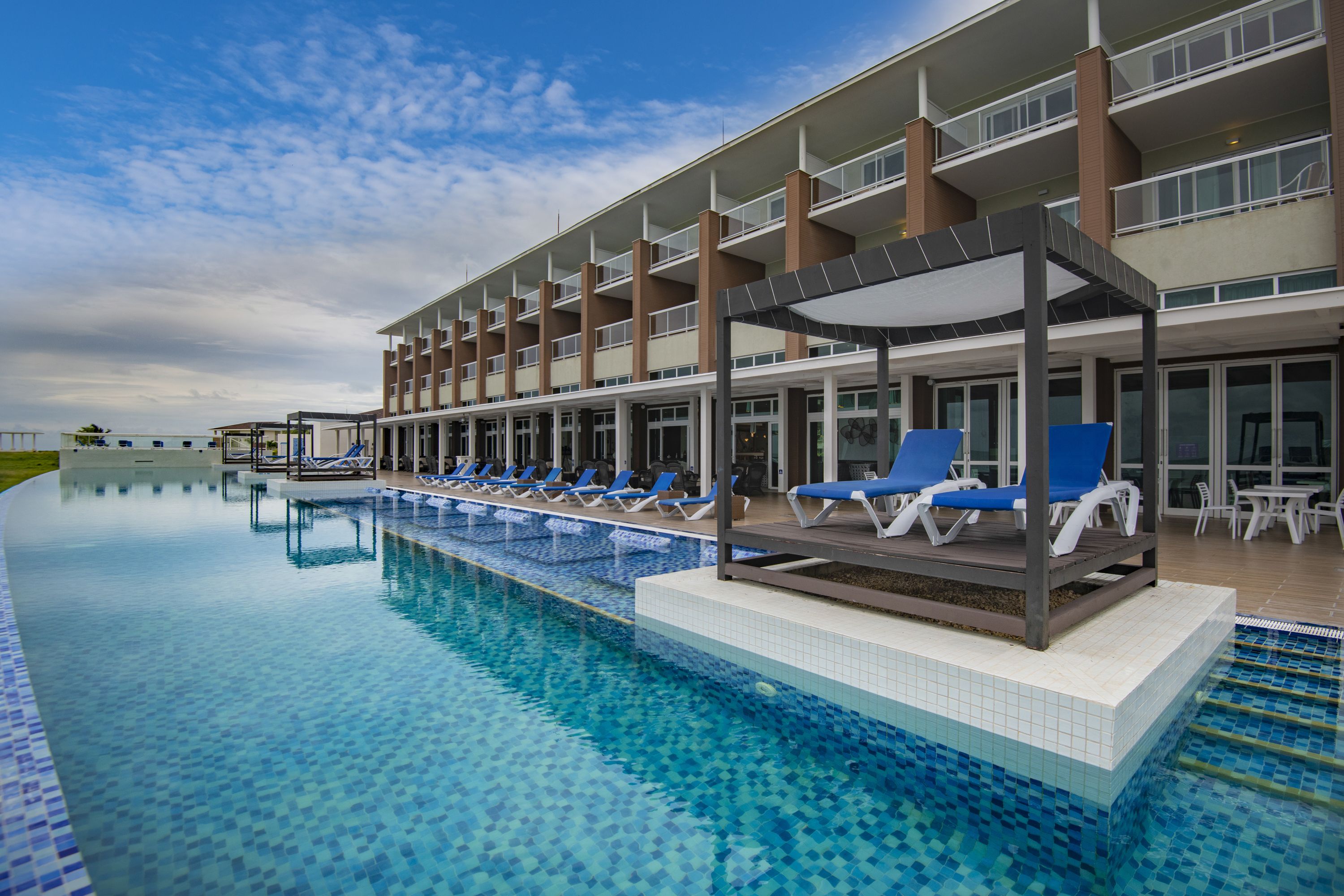 Piscina deschisă
