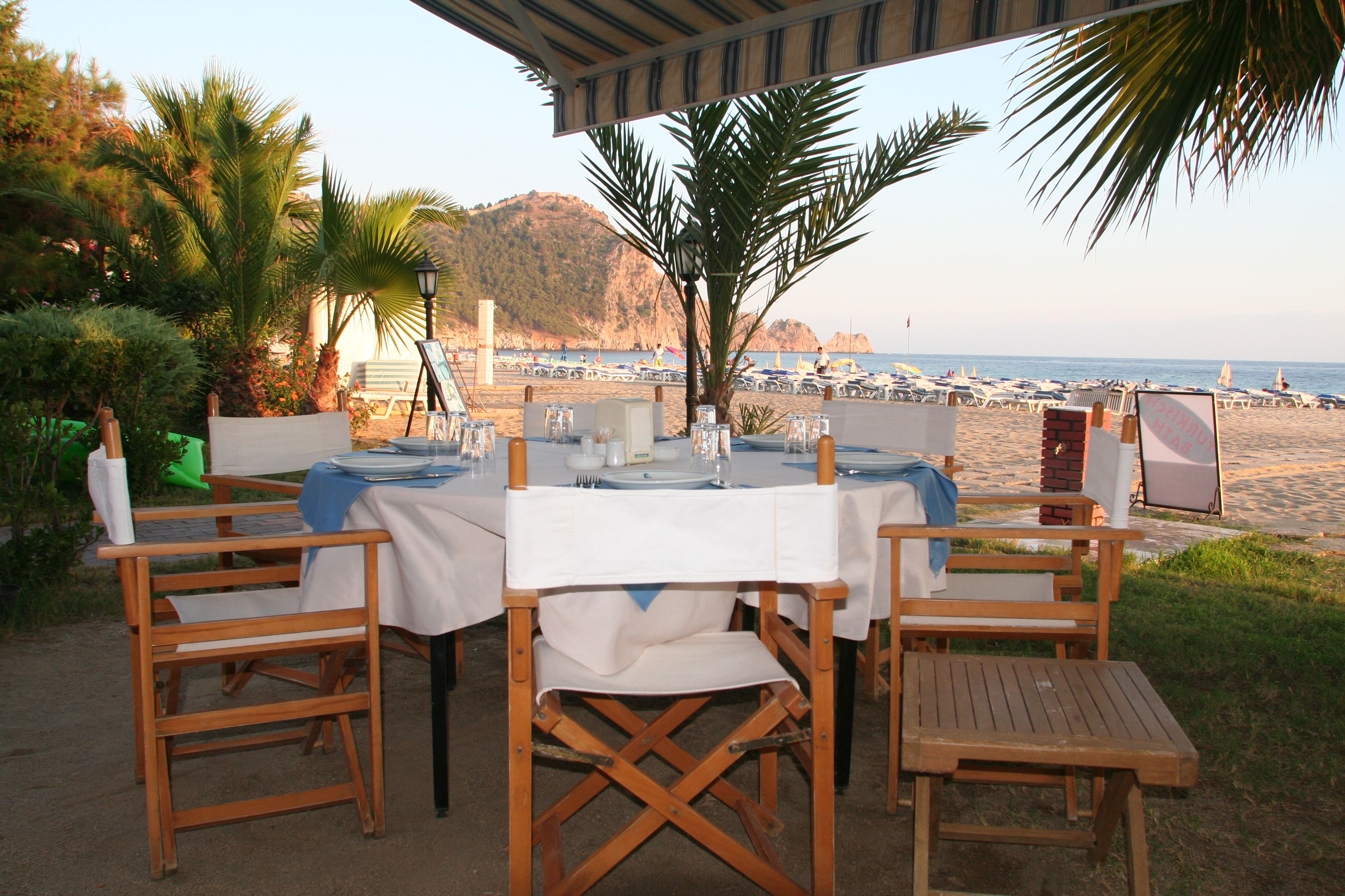 ELYSEE GARDEN RESTAURANT