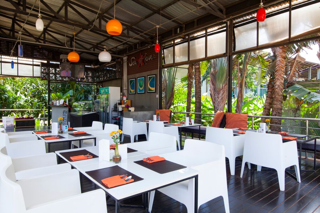 Sea of Love Bar and Restaurant