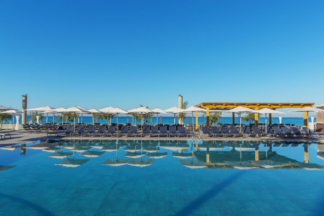 Piscina deschisă
