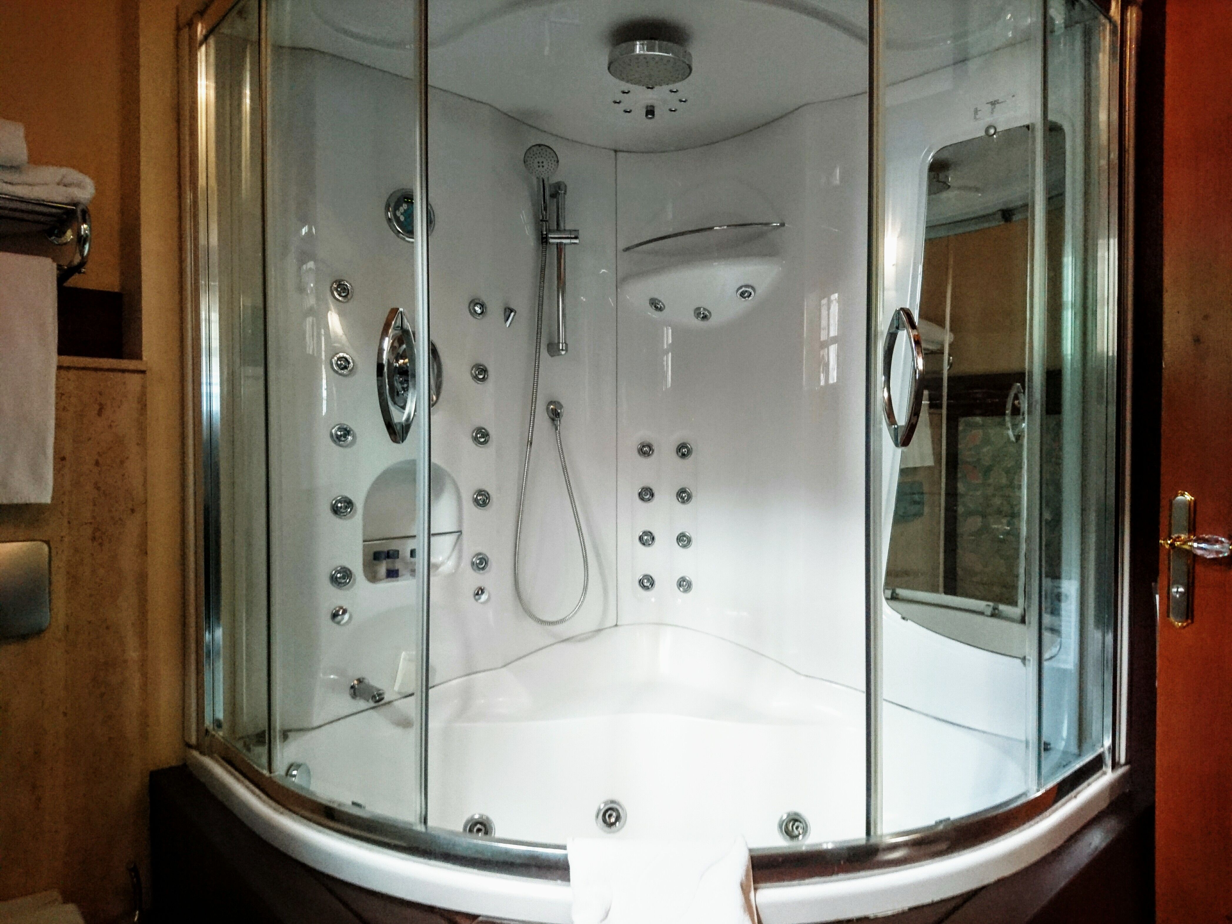 HAREM SUITE