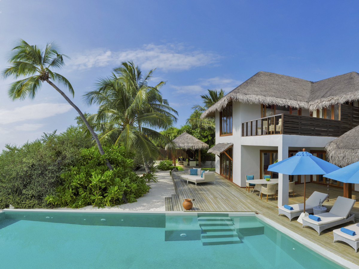 Three Bedrooms Beach Pool Residence