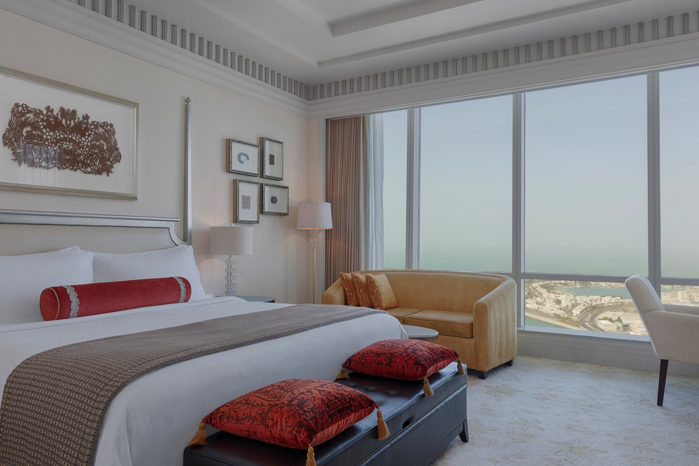 Superior Room (City View)