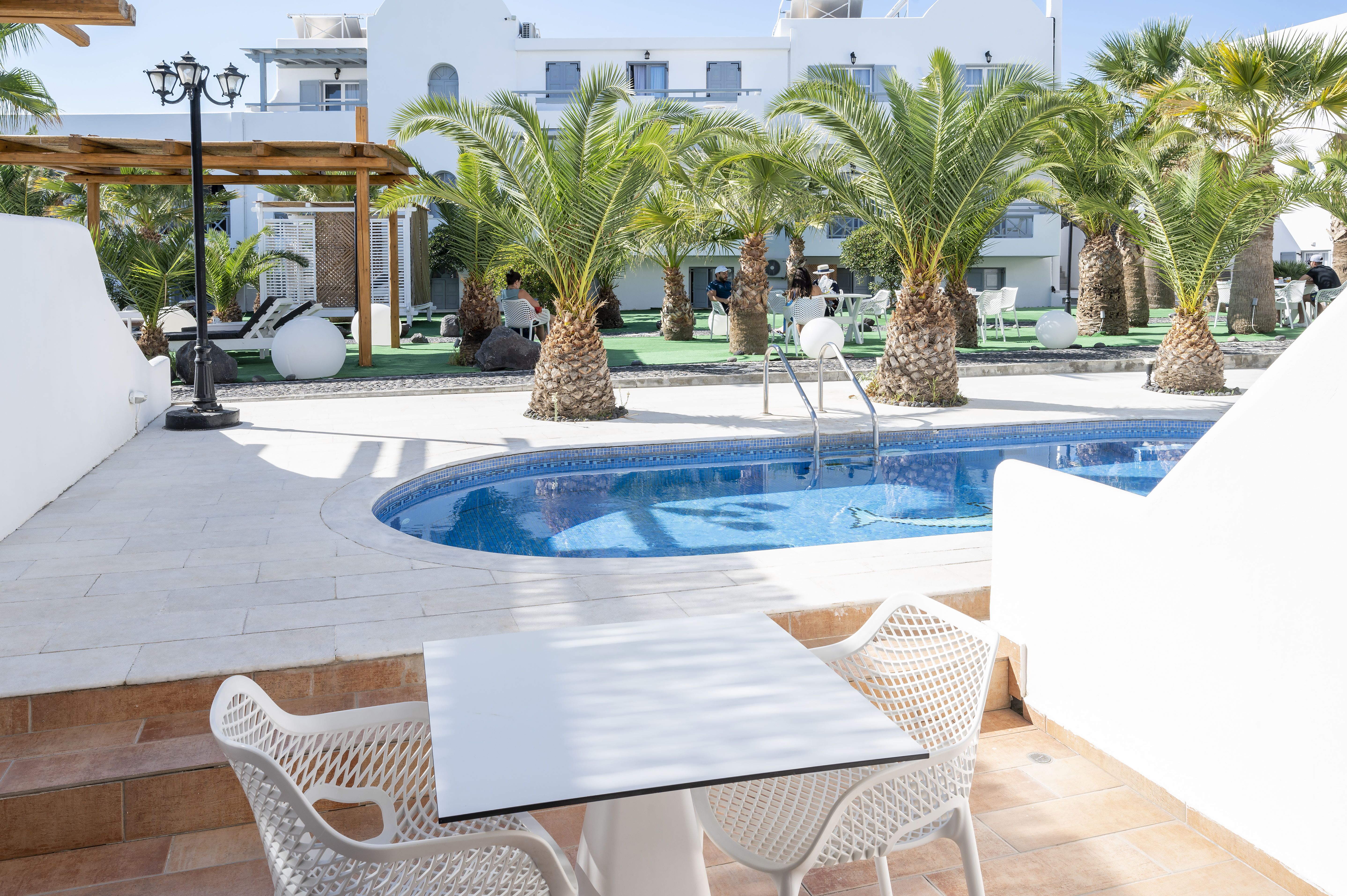 Junior Suite with Shared Pool
