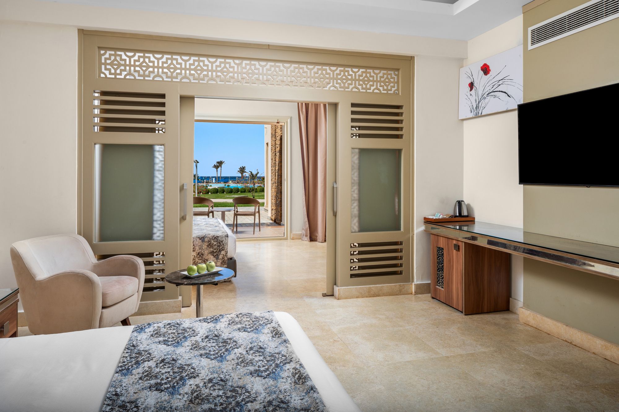 Family Room Sea Side View