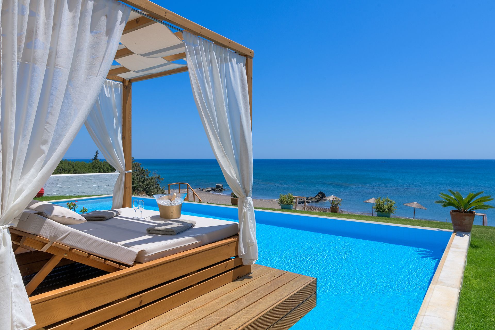 Presidential Beach Villa SV with Pool - Signature Collection 