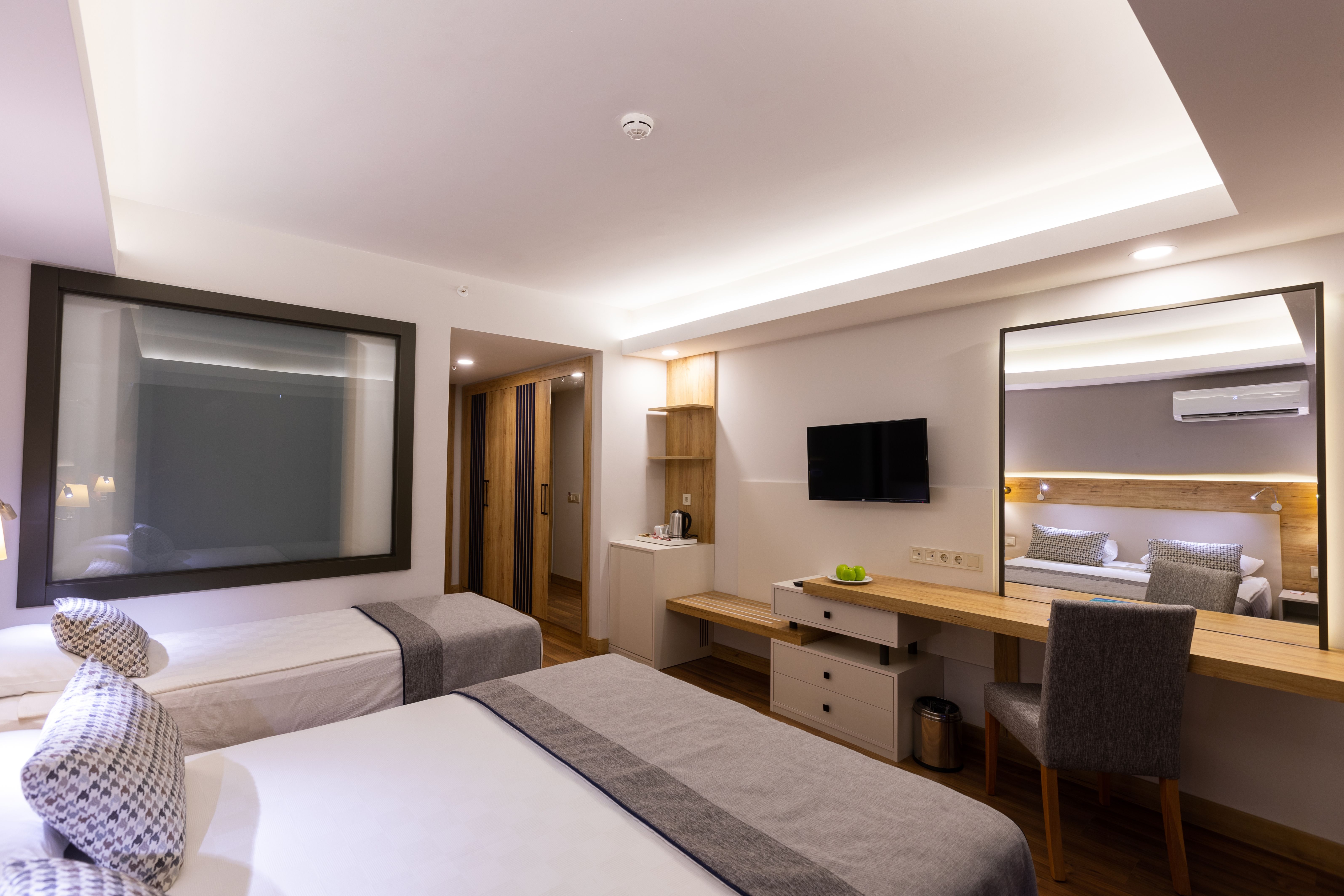 CLUB BUILDING STANDART ROOM