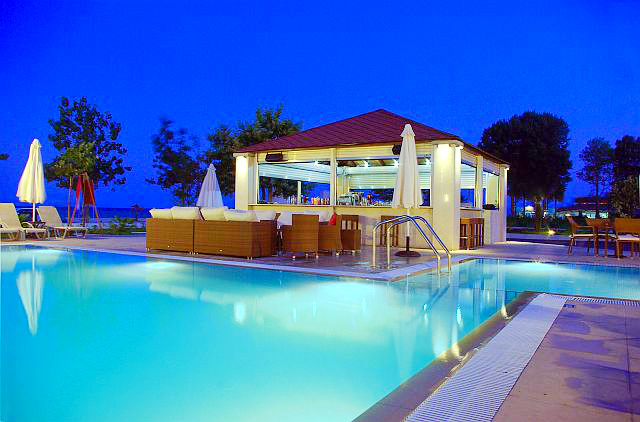 Olympic Beach, Hotel Giannoulis, exterior, pool bar, piscina.jpg