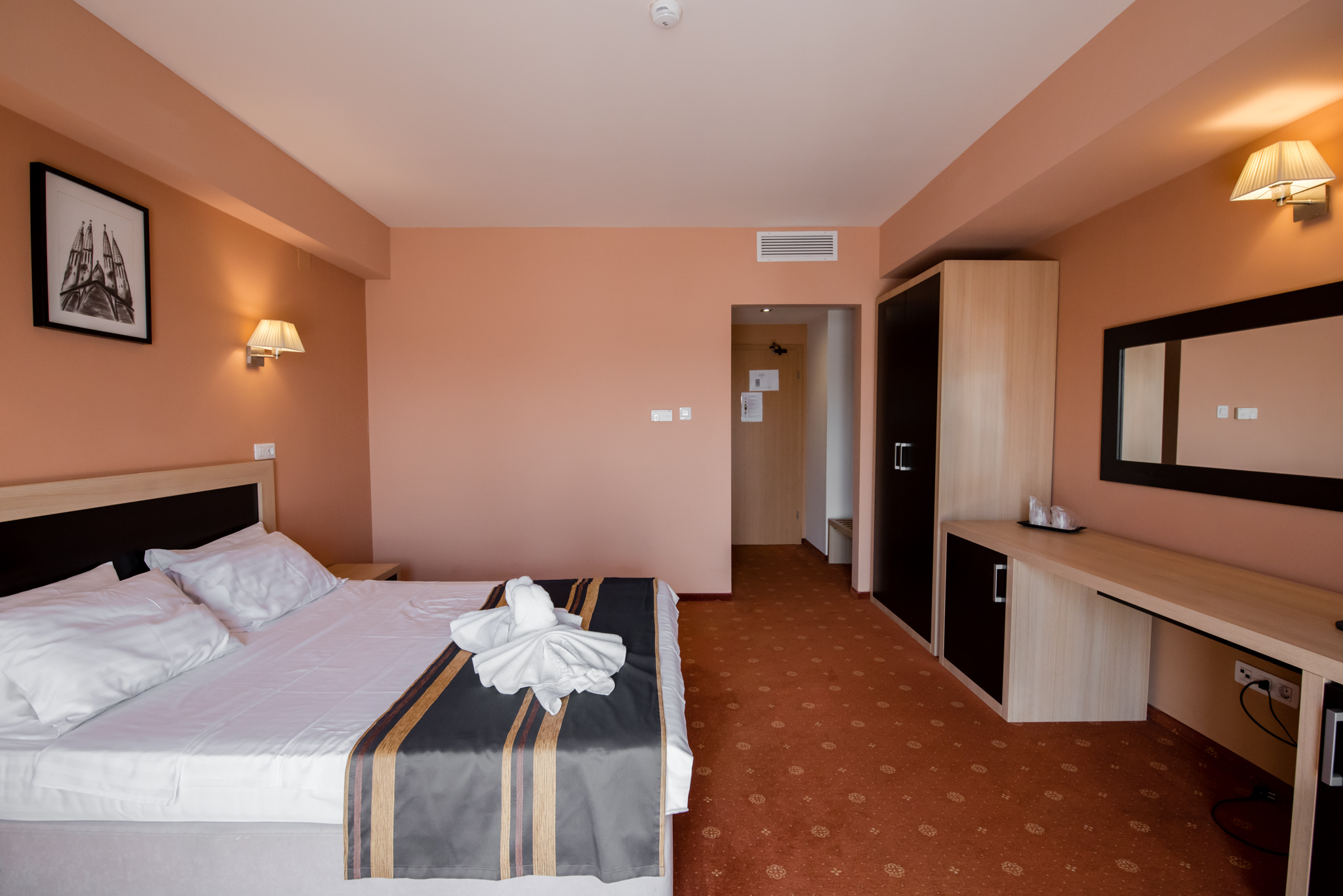 Business King Room