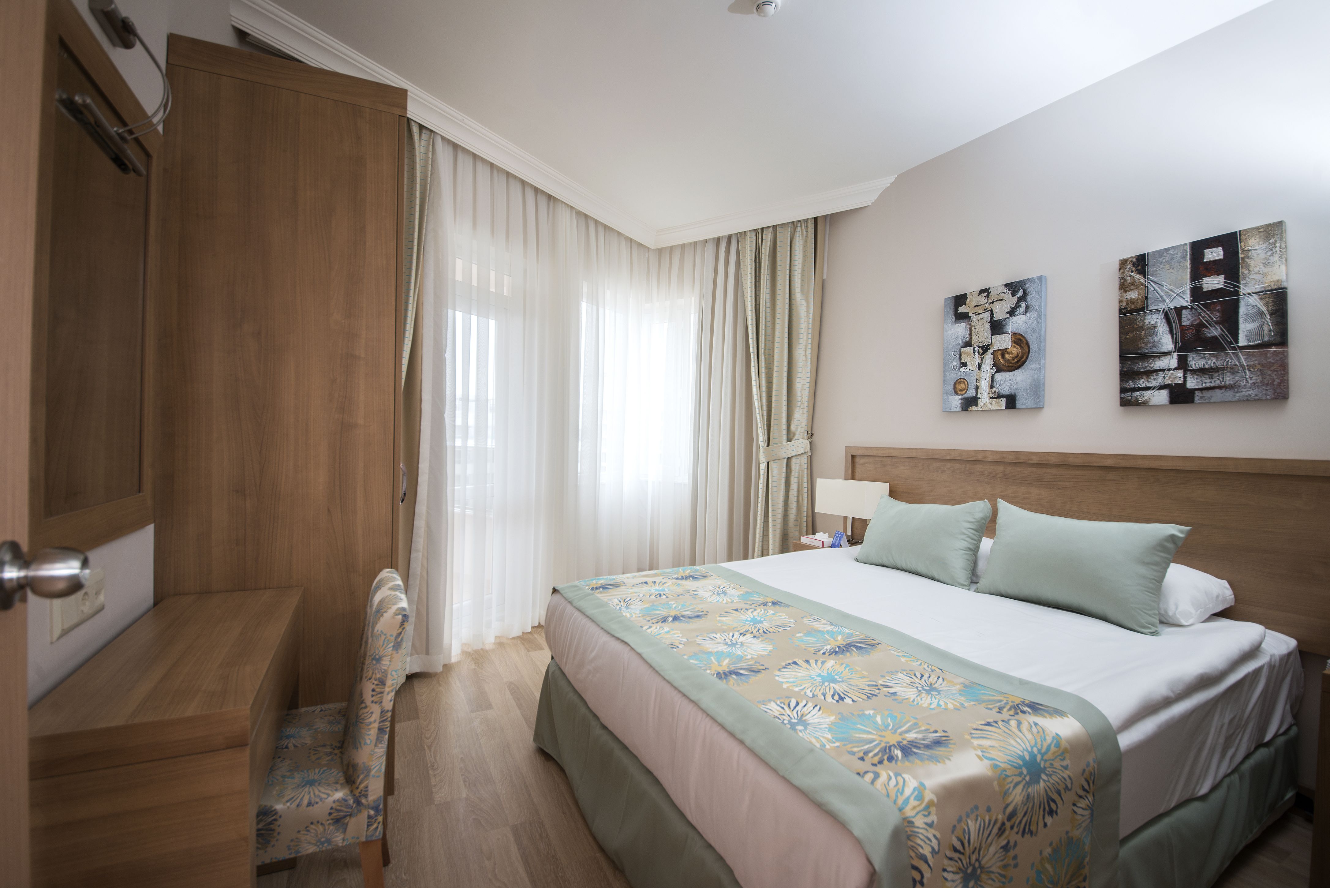 STANDARD ROOM WITH BALCONY