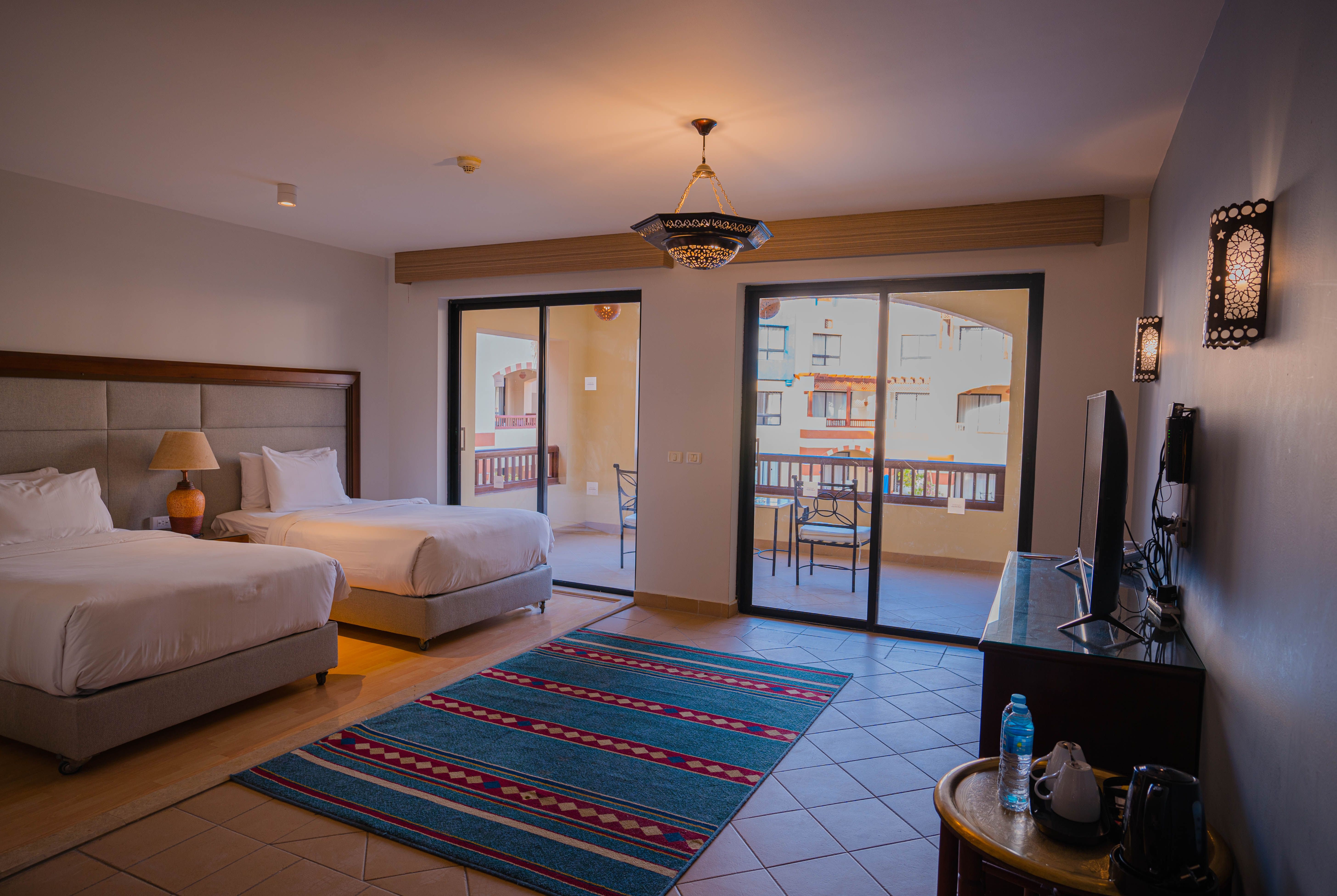 JUNIOR SUITE POOL VIEW 