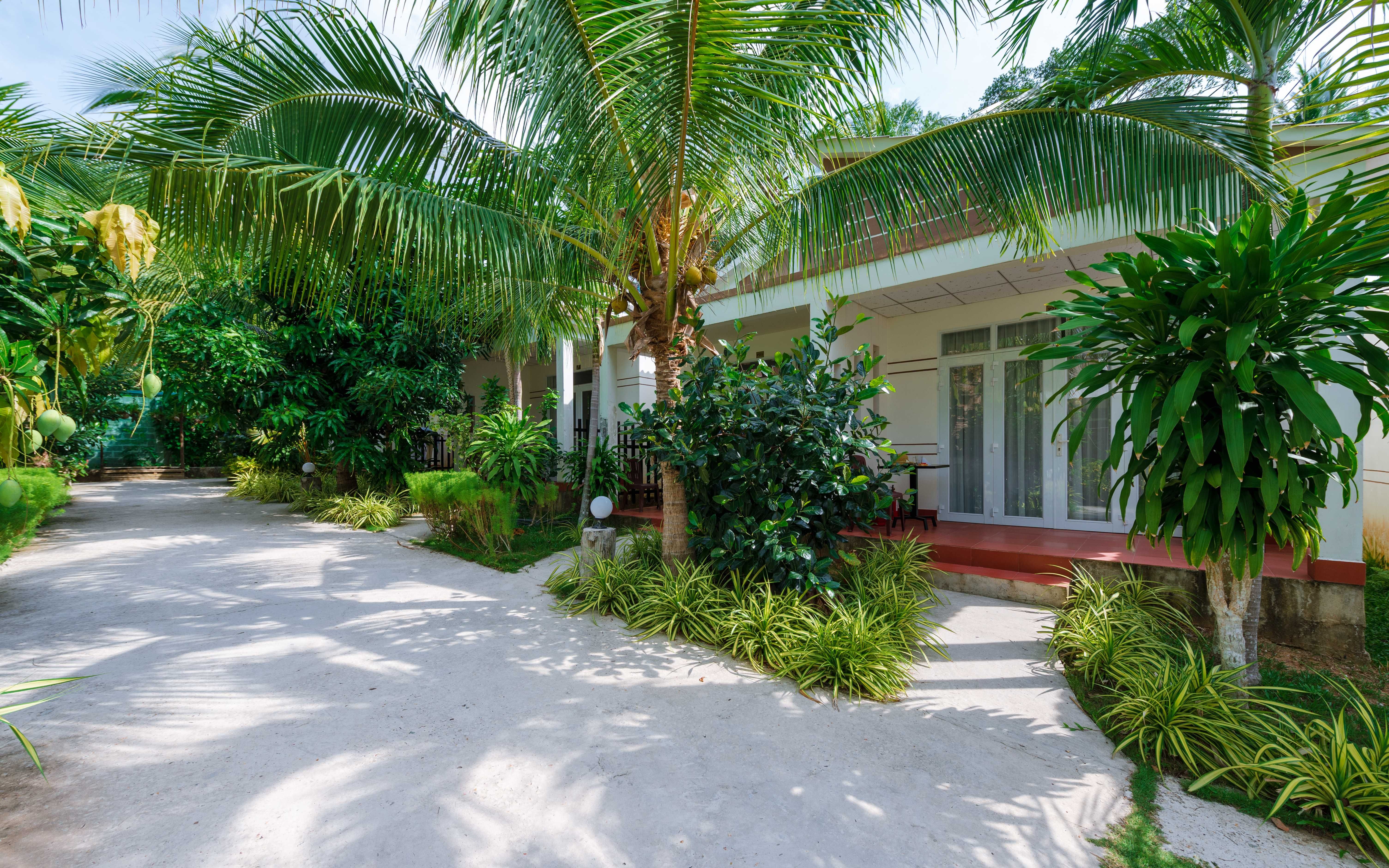DELUXE FAMILY BUNGALOW WITH TERRACE