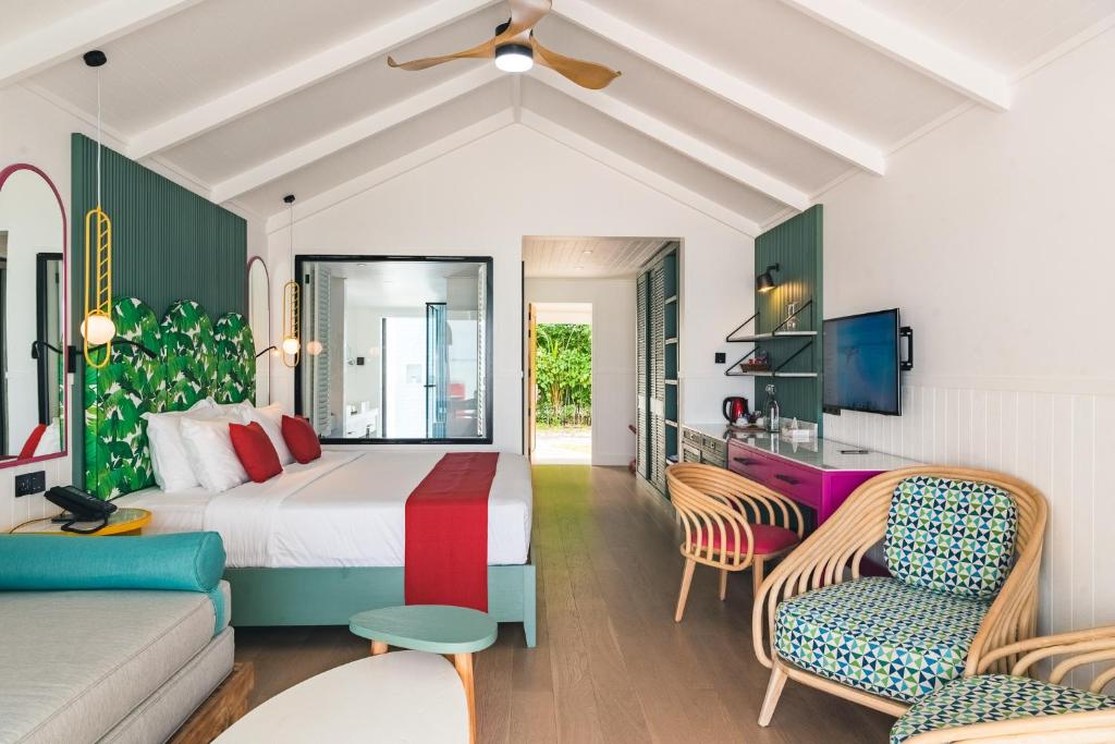 Beach Villa with Whirlpool