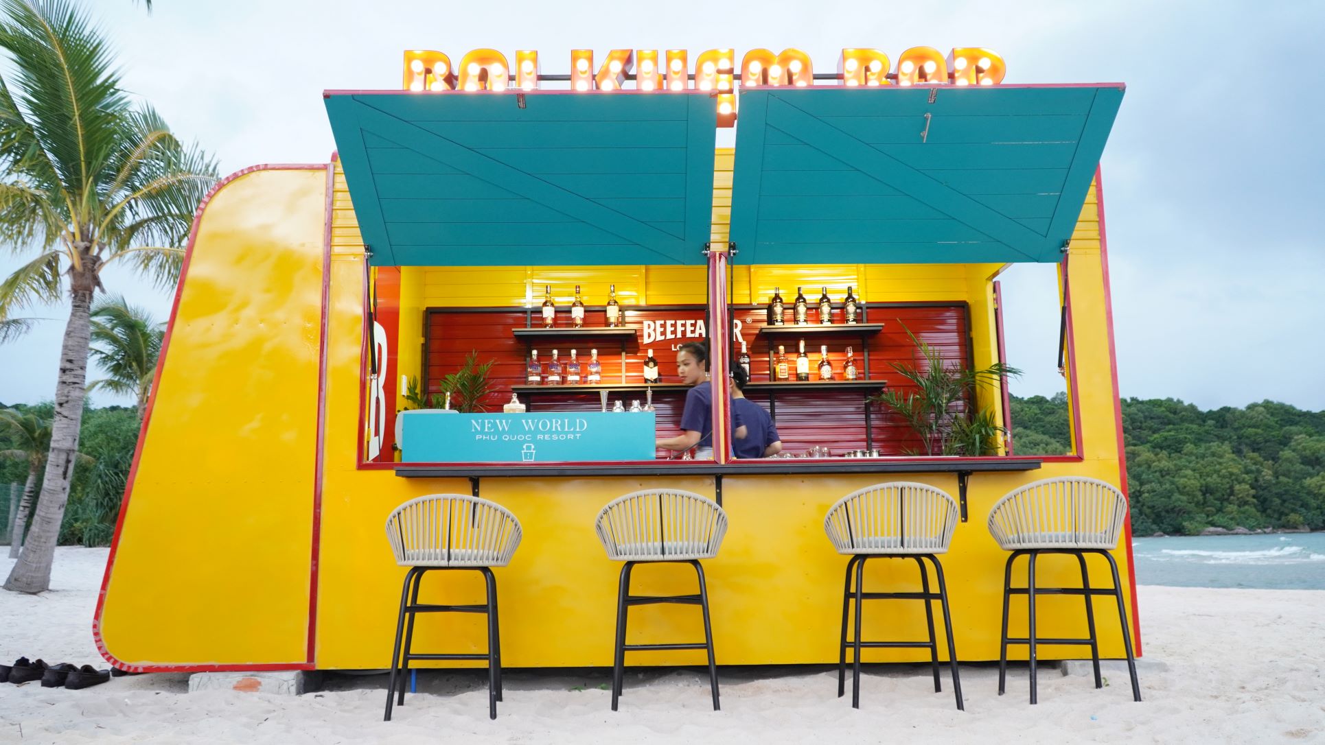 Beach Bar