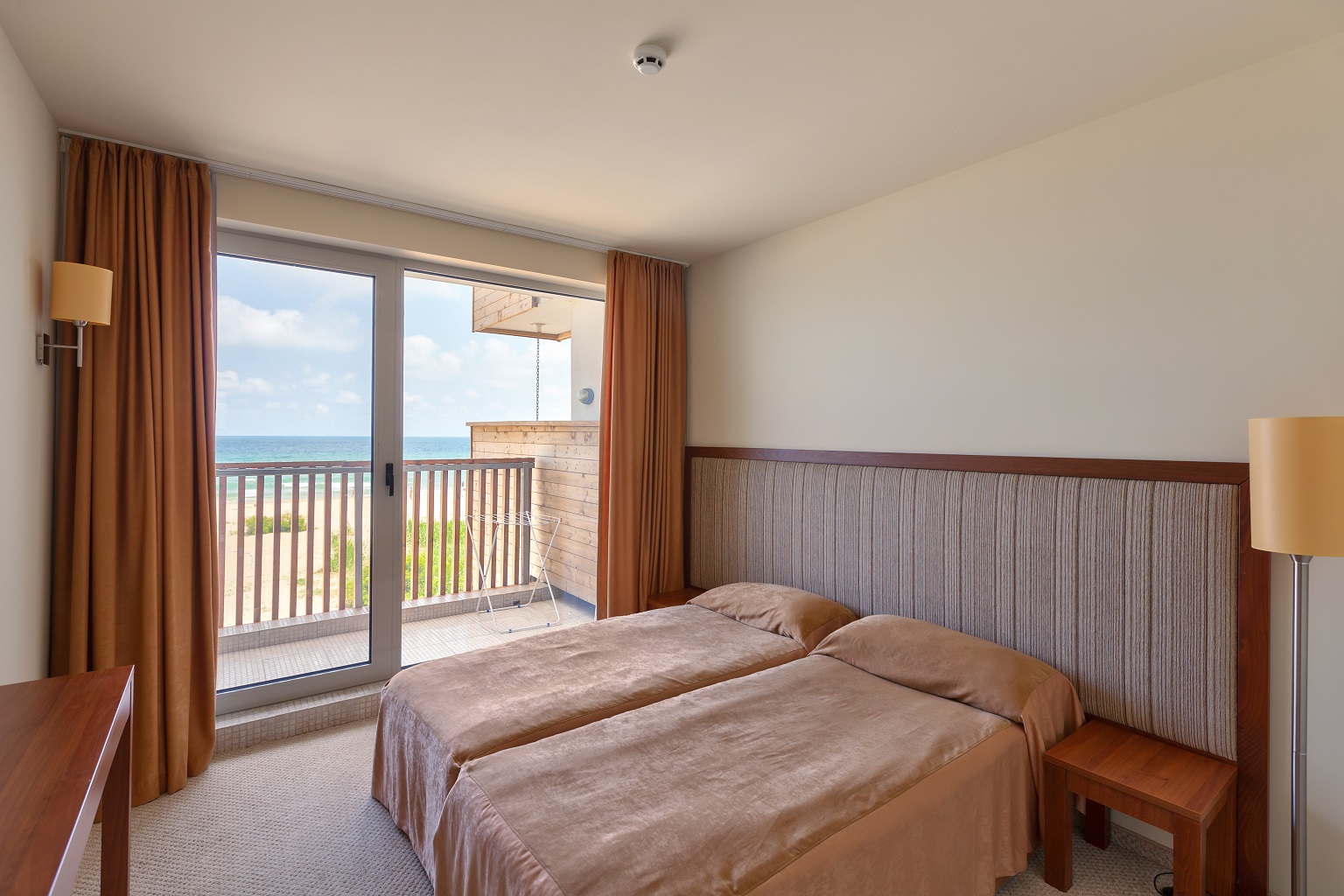 ONE BEDROOM SUITE SEA VIEW