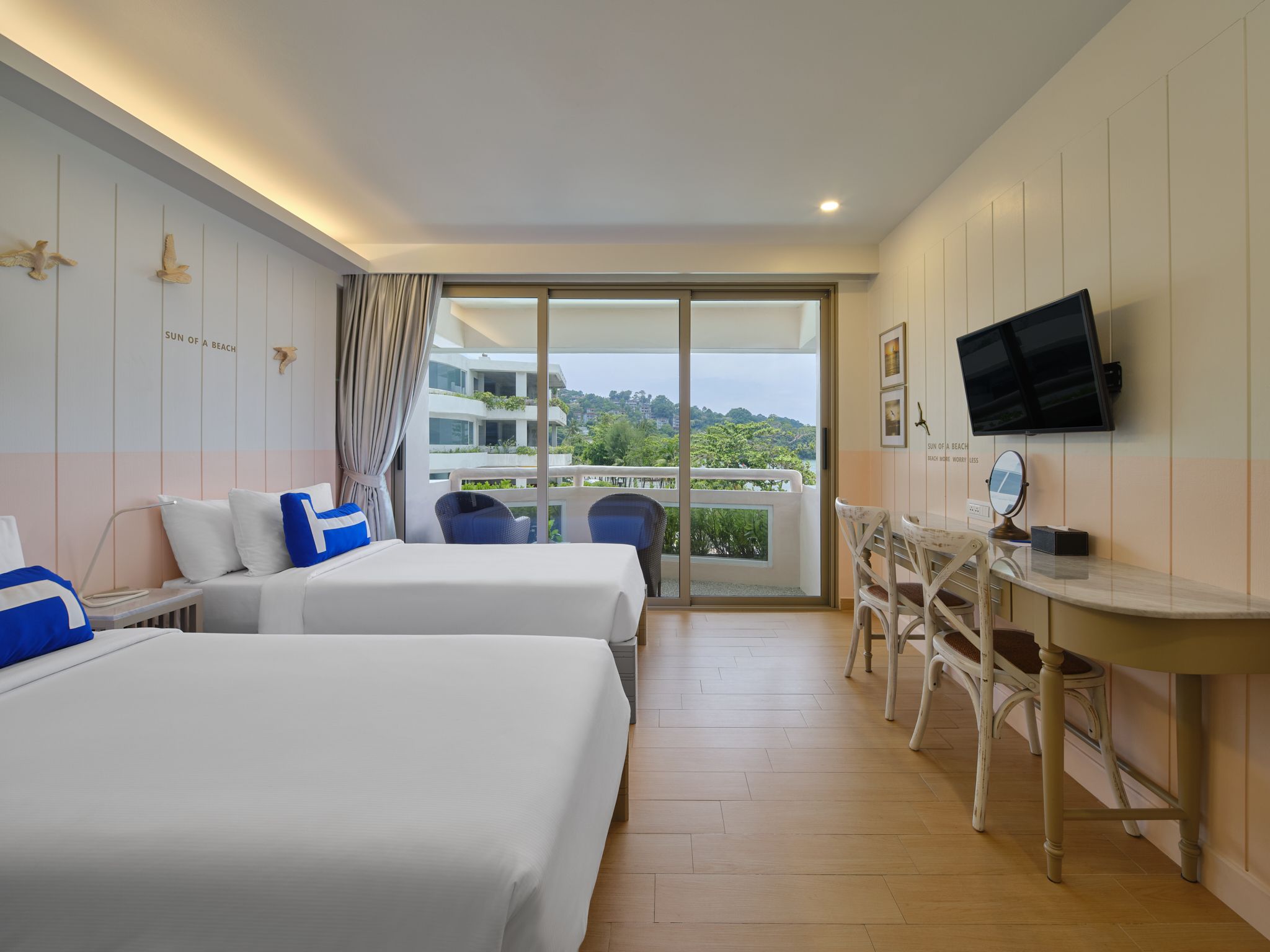 Deluxe Seaview