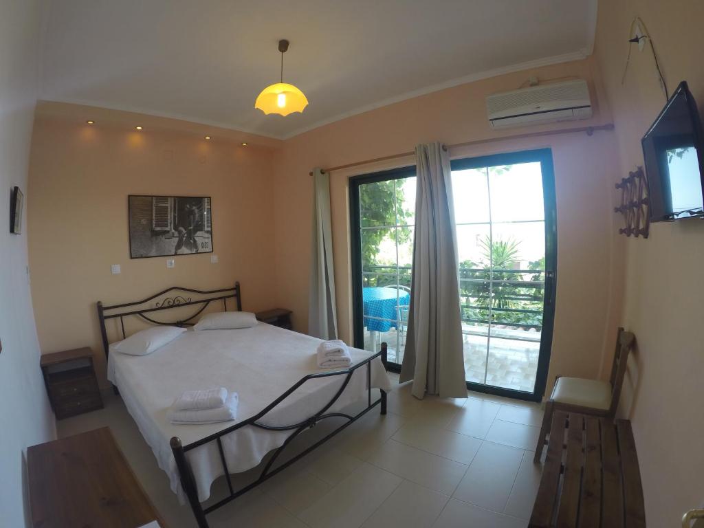 APARTMENT 2 BEDROOM 4 PAX