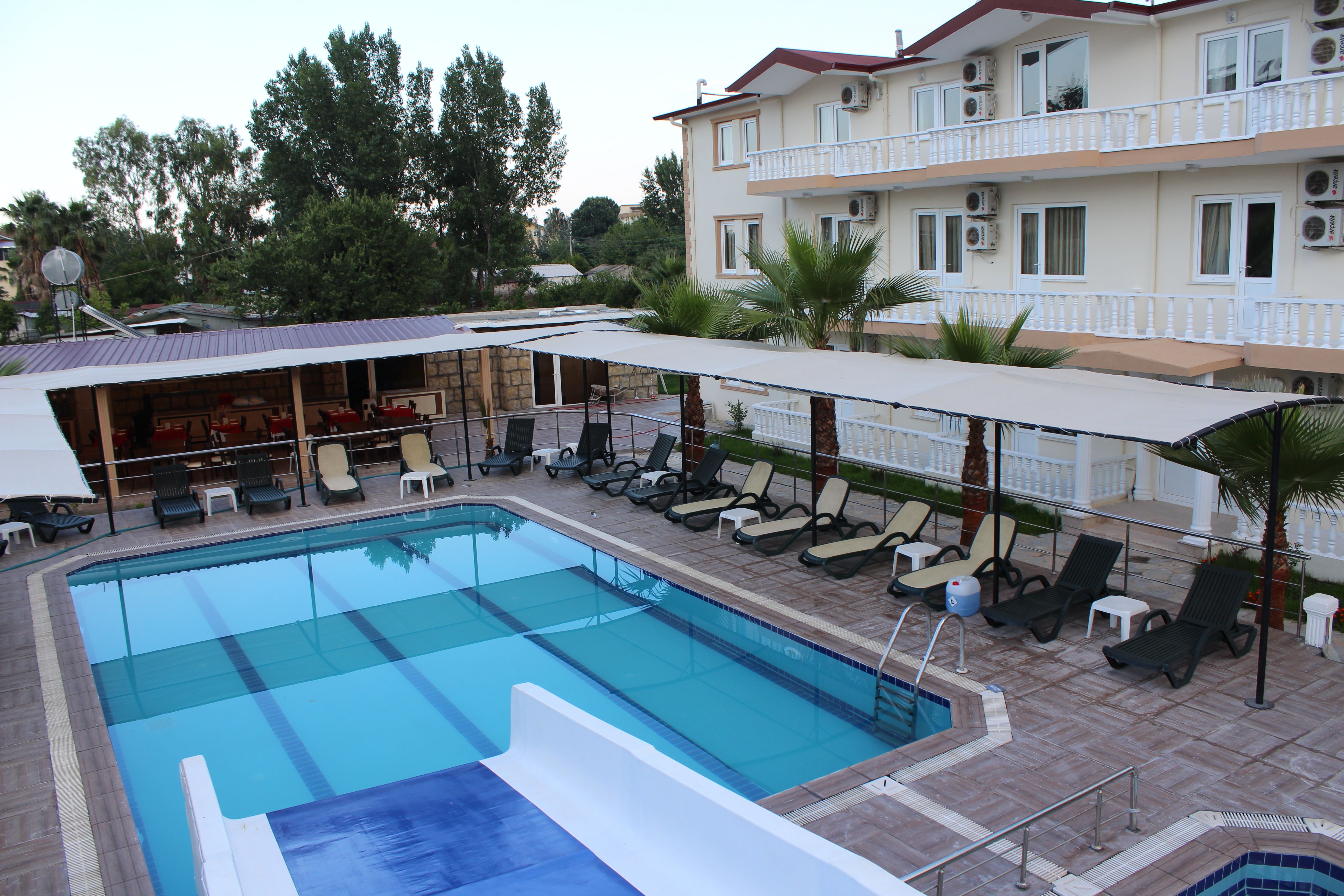 Piscina deschisă