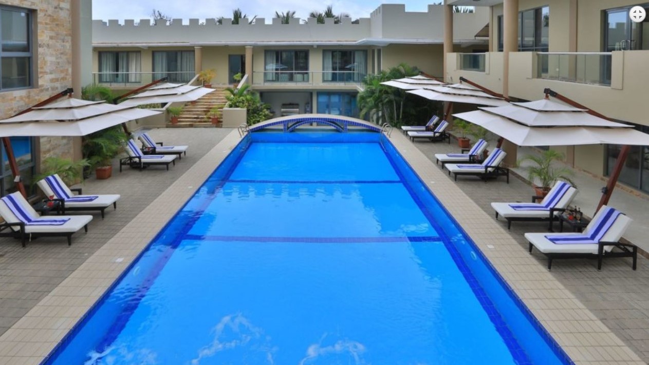 Piscina deschisă