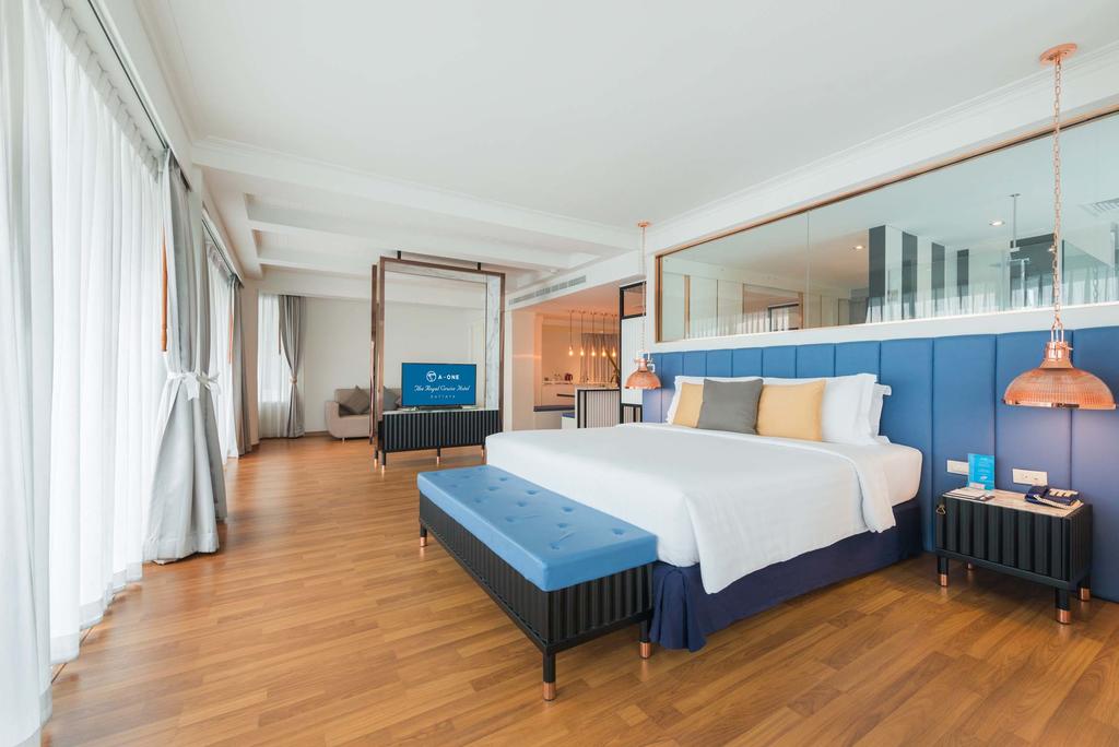 Panoramic Ocean View Suite