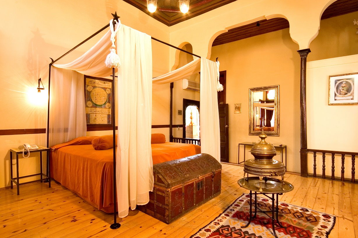 OTTOMAN SUITE