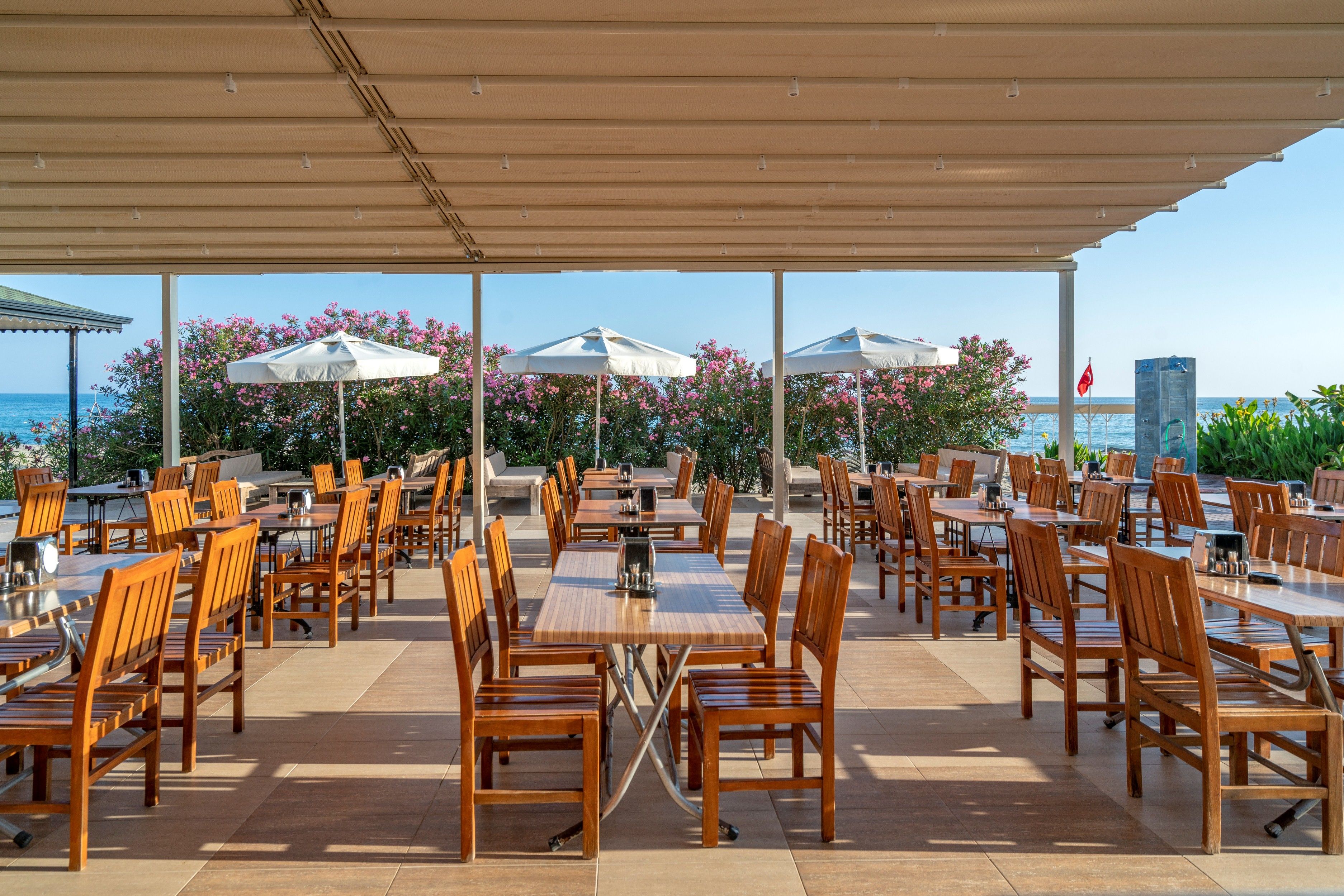 beach bar