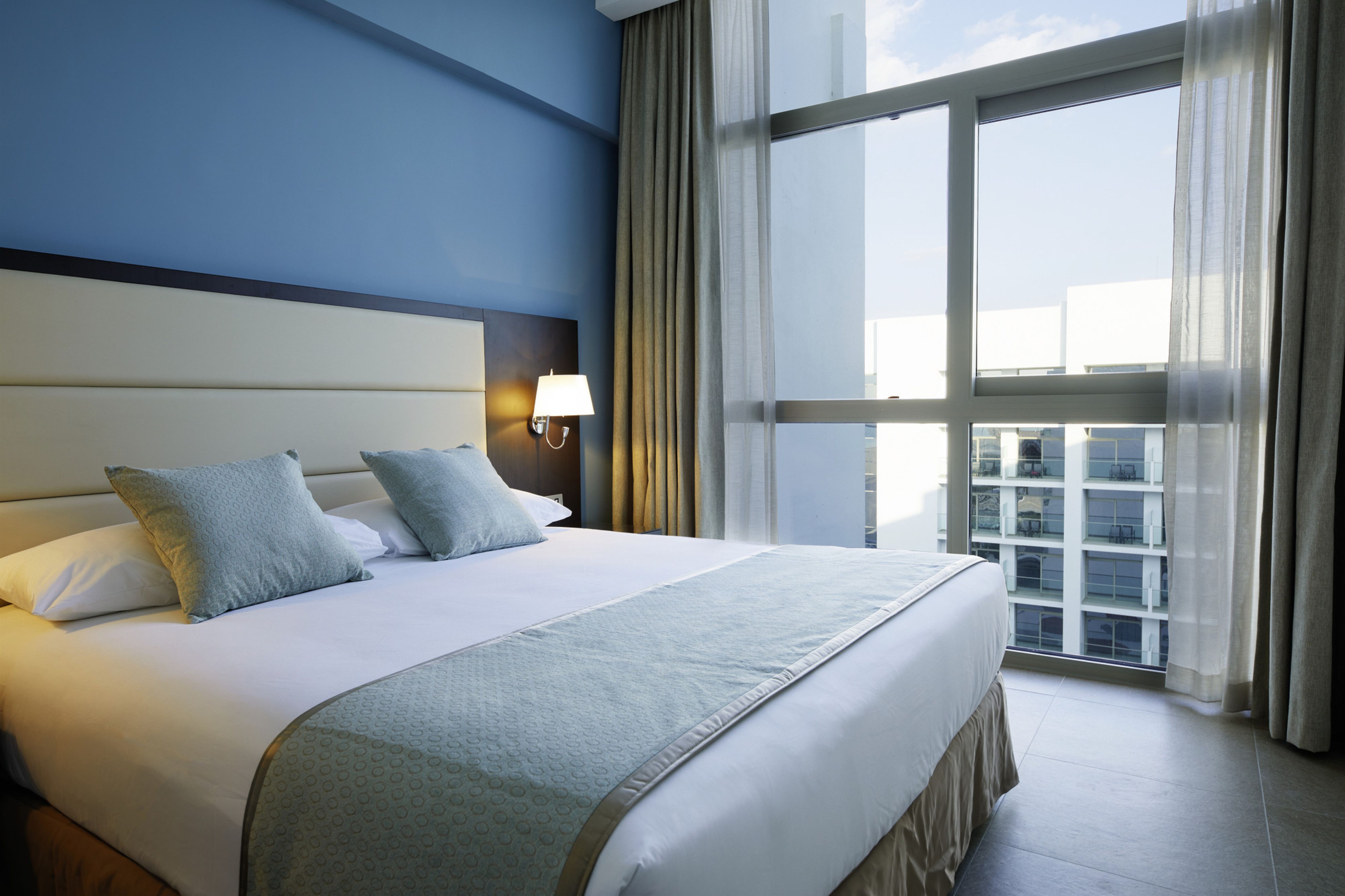 JR SUITE PARTIAL SEA VIEW
