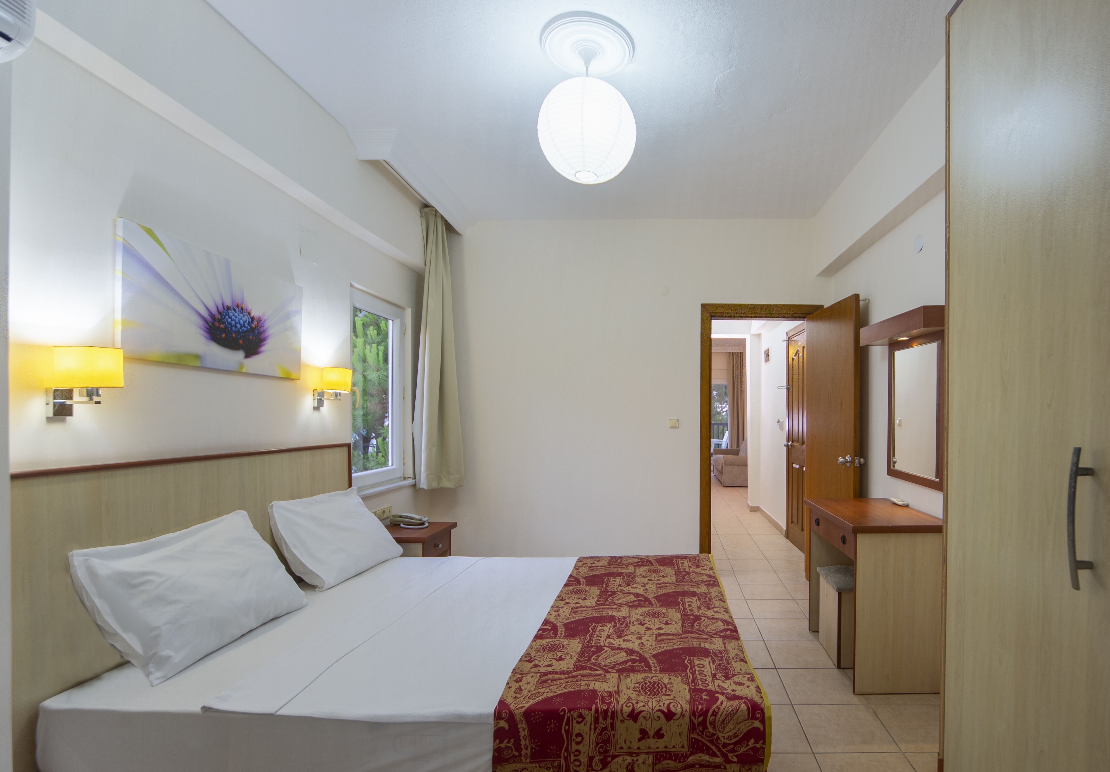 FAM1 ROOM