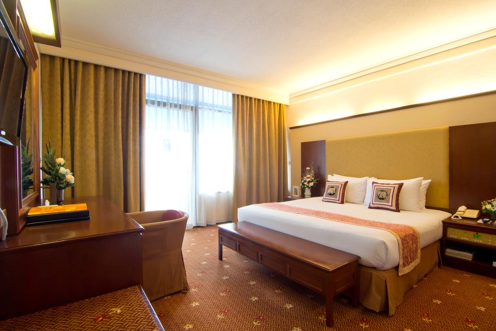 GRAND SUITE