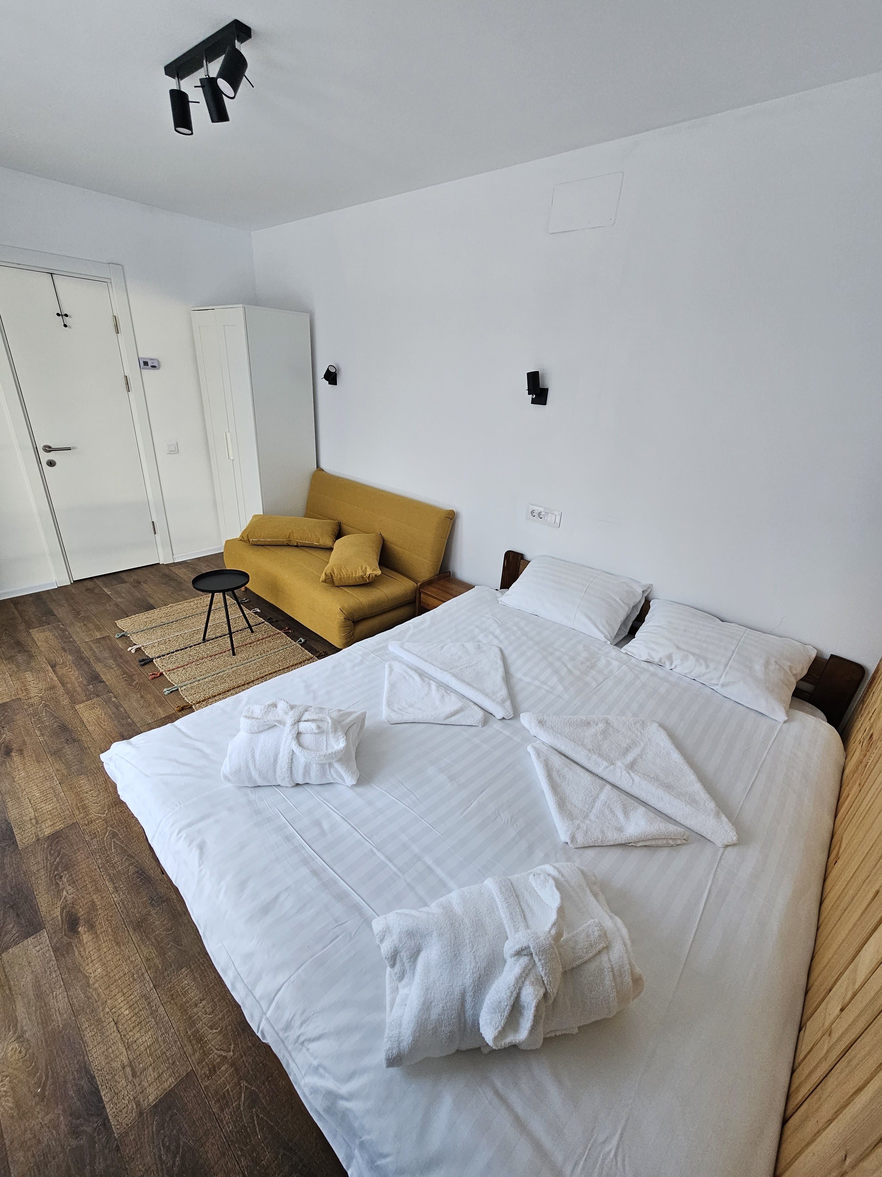 Bungalow Premium cu vedere la muntii Piatra Craiului 