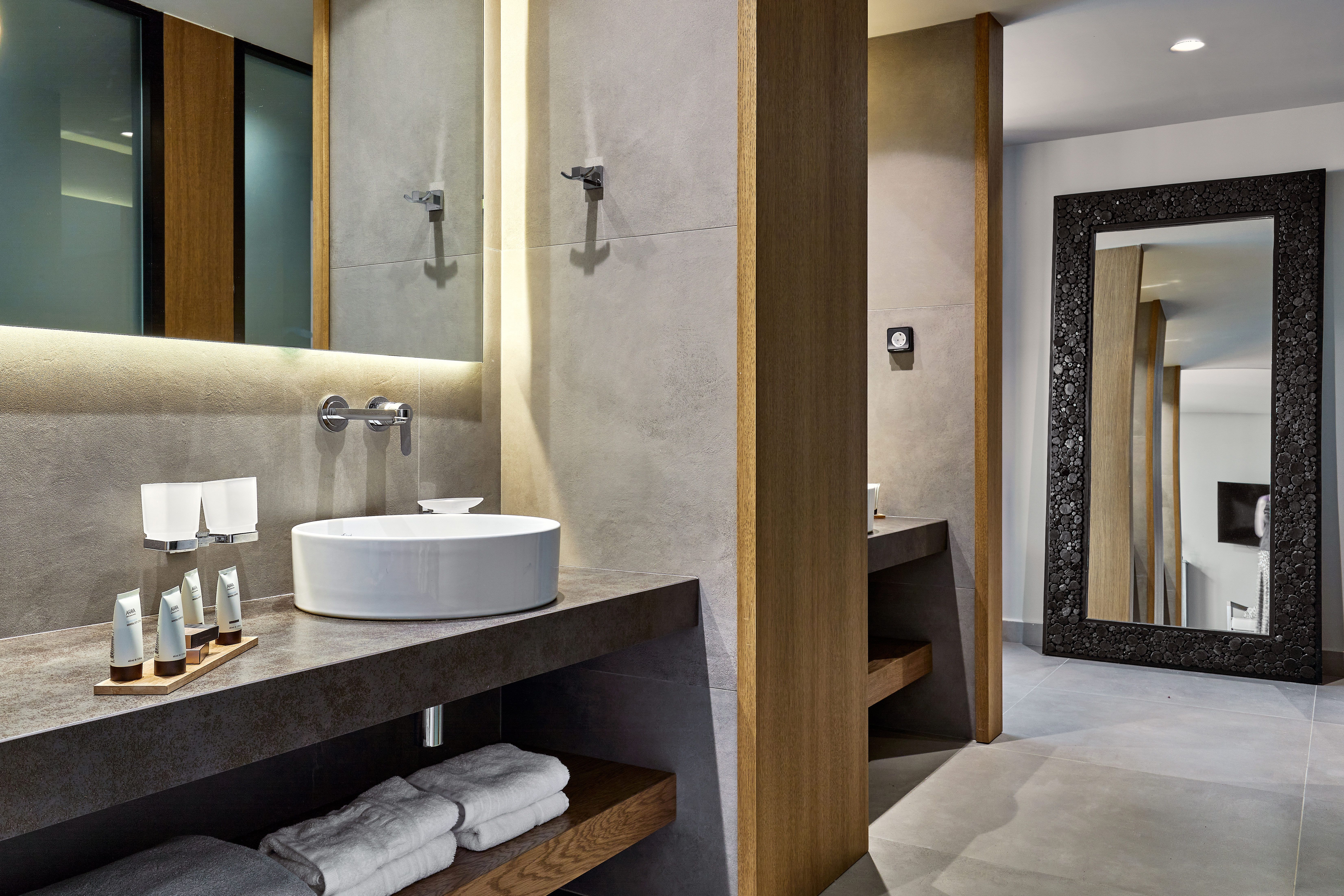 Diamond Ambassador Suite Plunge Pool Sea View