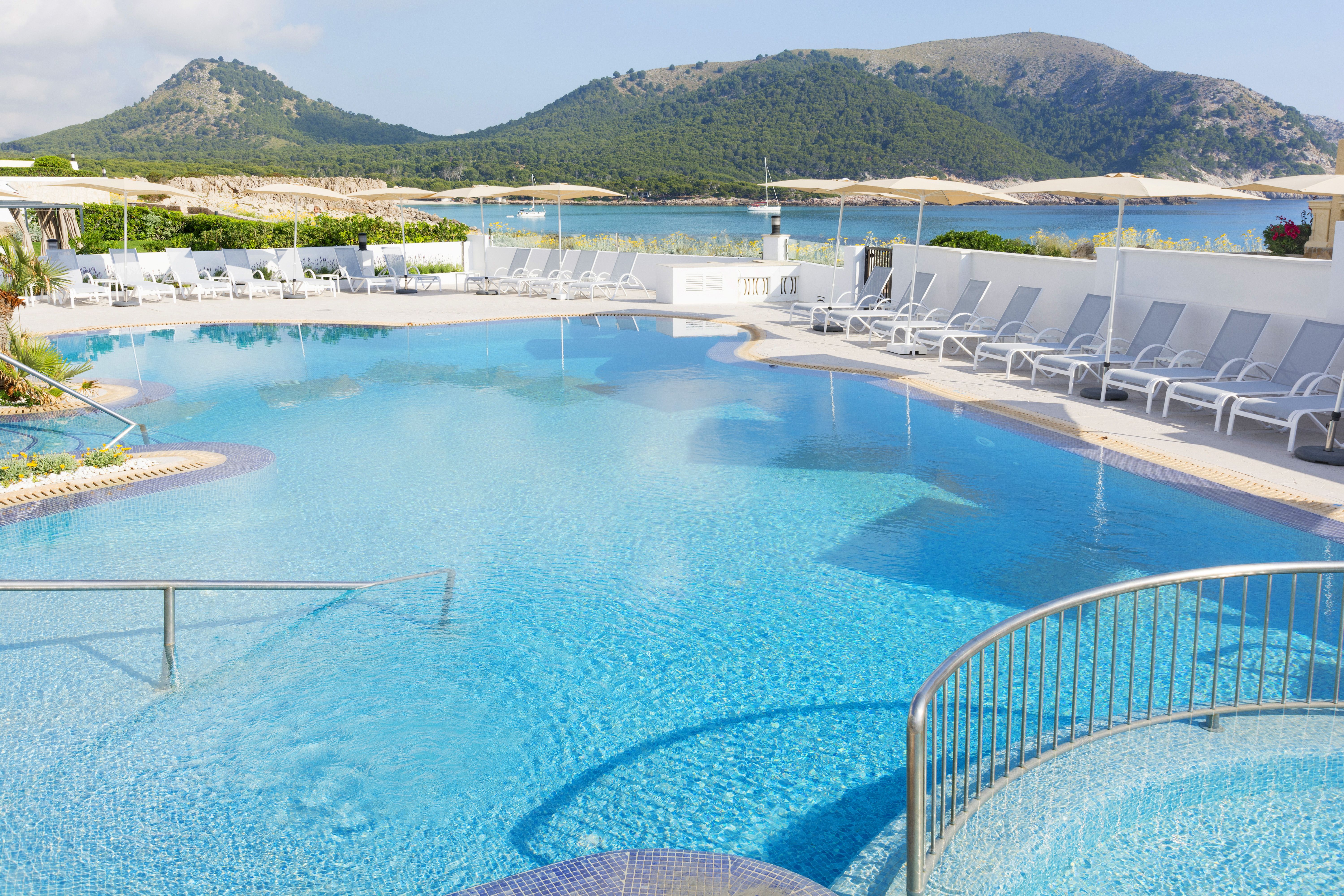 Piscina deschisă