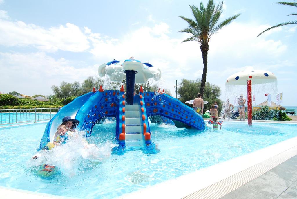 Piscina exterioara pentru copii