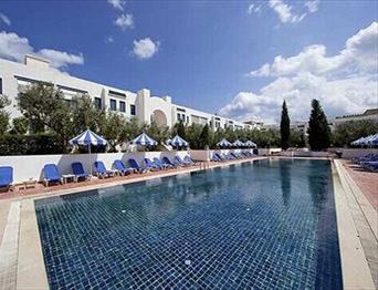 Diar-Lemdina-Hotel-Big-Outdoor-Pool-Hammamet-TN_b.jpg