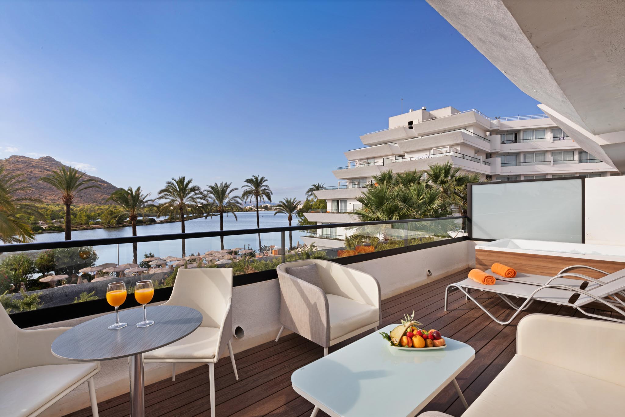 DOUBLE ROOM ROYAL TERRACE 