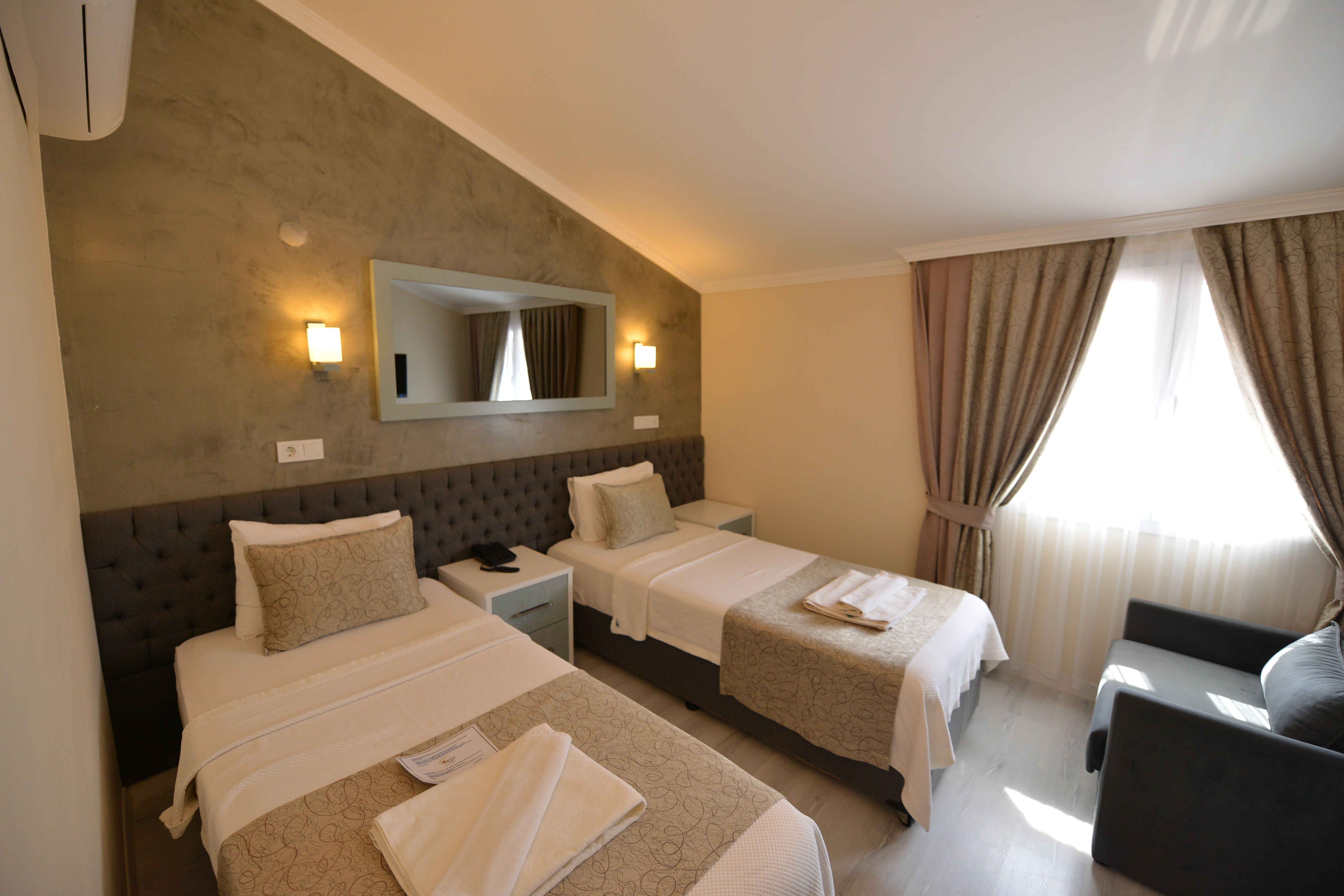 STANDARD ROOM