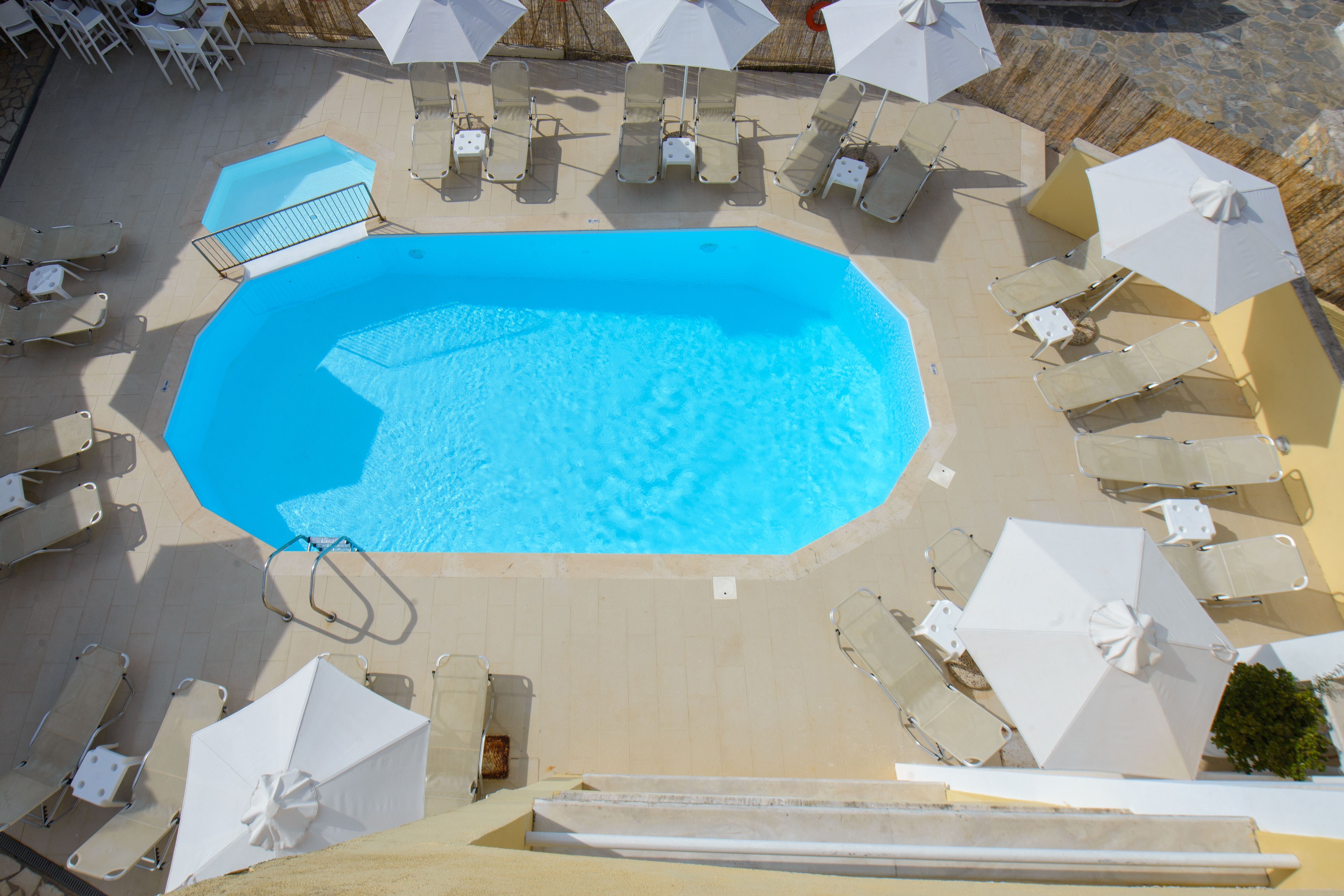 Piscina deschisă