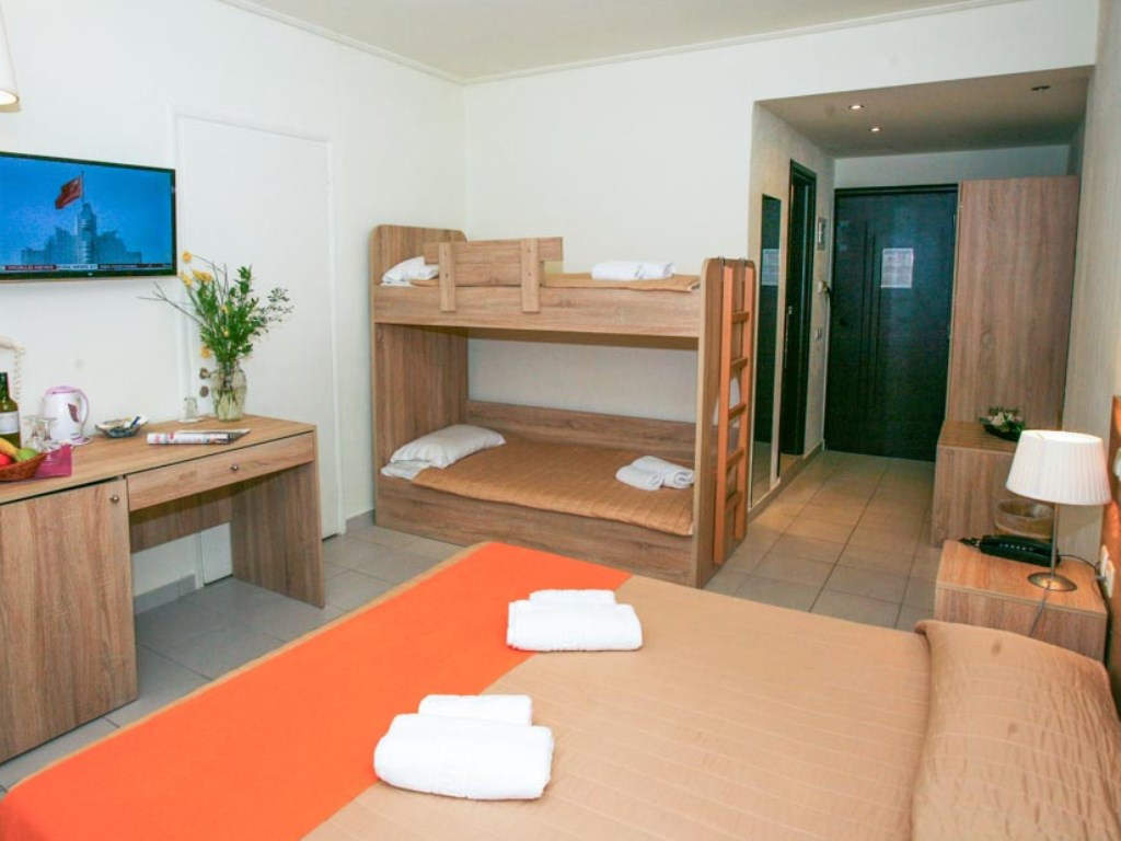 Room twin B	