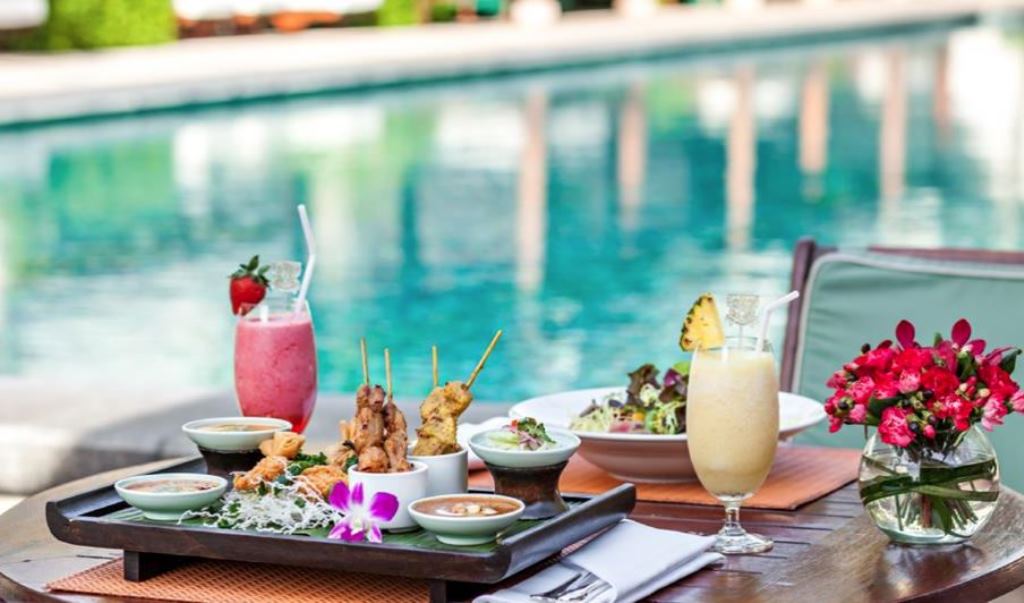 Pool Bar