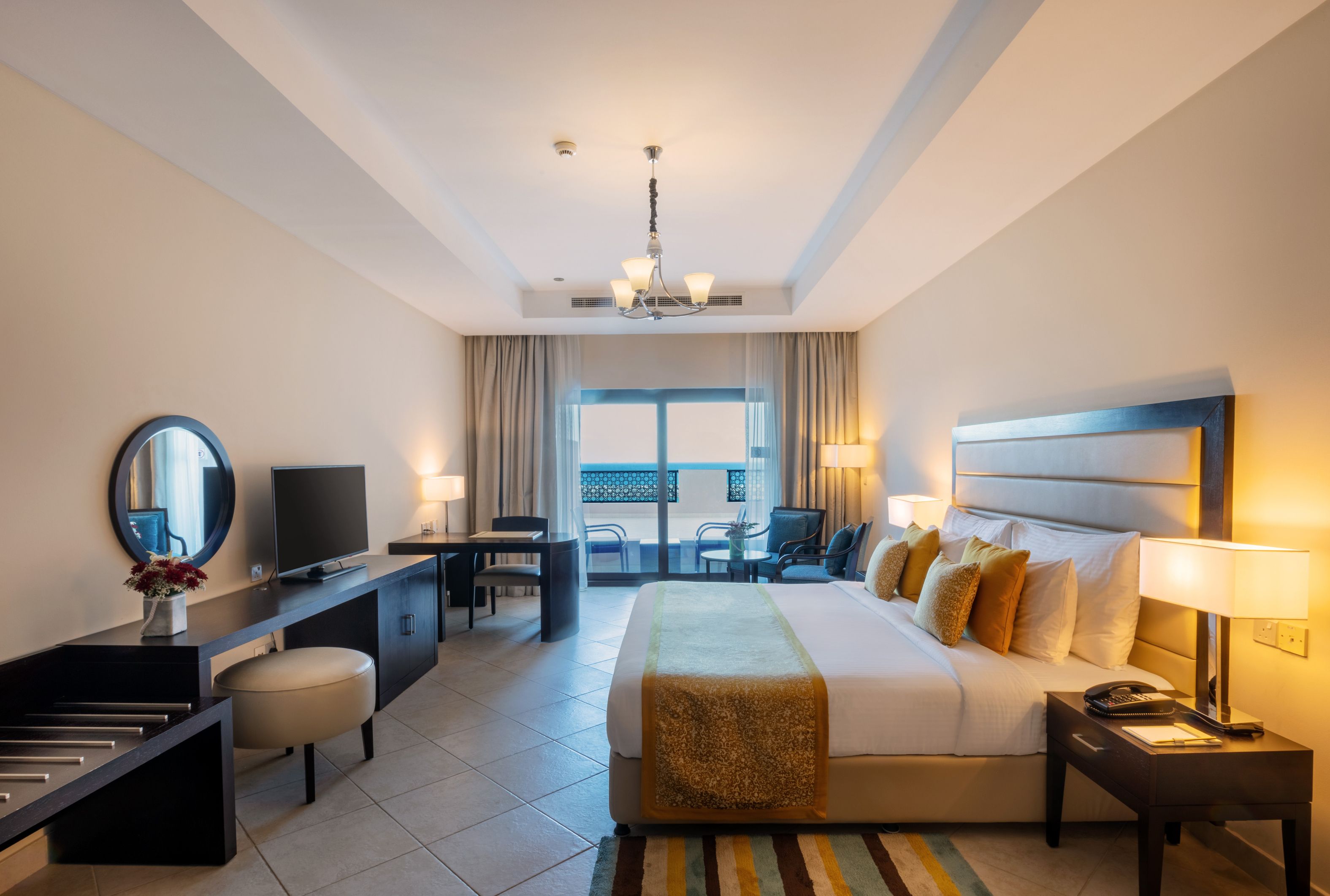 2 BEDROOM APARTMENT SEA VIEW