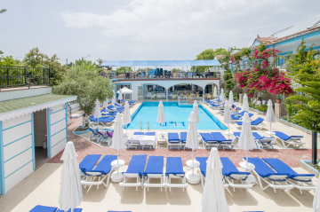 Piscina deschisă