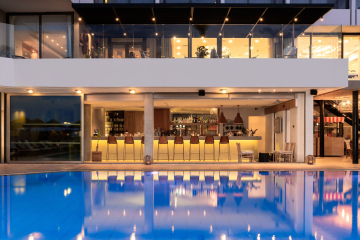 POOL BAR