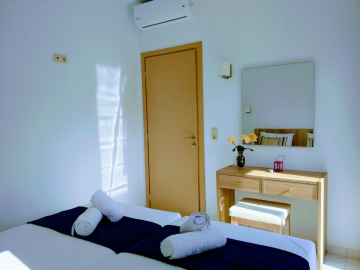 1 BEDROOM TRIPLE APARTMENT GARDEN VIEW BALCONY OR TERRACE