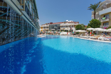 Piscina deschisă