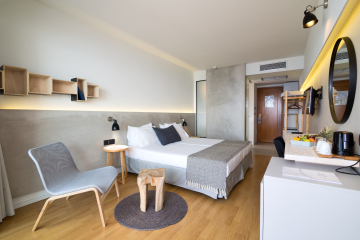 DELUXE DOUBLE ROOM SEA VIEW BALCONY