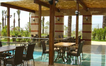 Hotel Miracle Resort restaurant.JPG