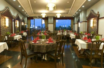 Hotel Delphin Palace Deluxe Collection restaurant.JPG