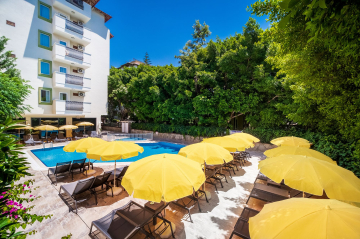 Piscina deschisă