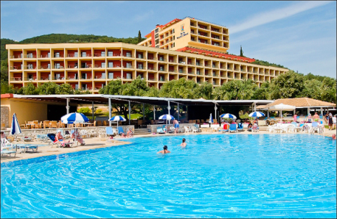 Atlantika Nissaki Beach